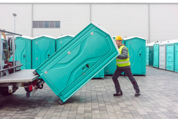 Types of Portable Toilets We Offer in La Paloma, TX